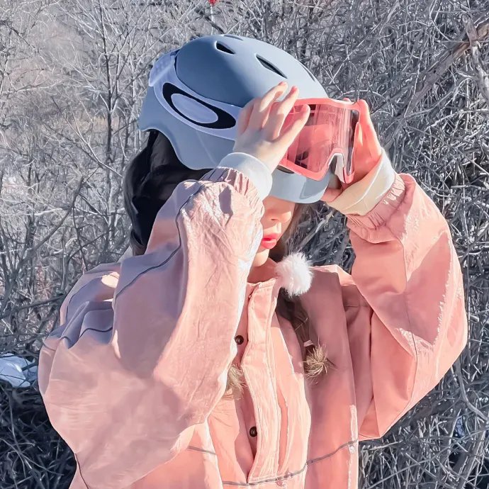 拉美异灵封面